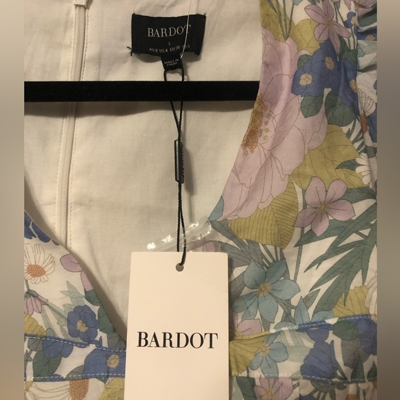 ✨🦋BNWT- BARDOT Zelina mini dress in spring floral- size US 4🌸🌼 - Picture 7 of 7